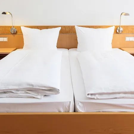 Rad Hotell